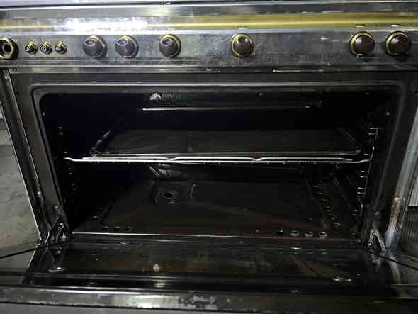 اغراض بيت للبيع للاتصال ***********
