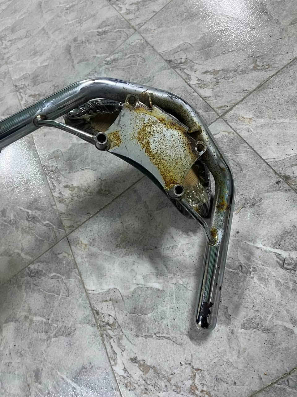 السلام عليكم 
زوج ويا ادرس حديث بلادي اصلي جديد جديد ب٦٠ وبي مجال 
تجوه pcx جوكر يعني ترهم جيل اول وثاني وثالث ب٧٥ وبيها مجال 
قفل ادرس حديث اصلي ب٥٠ وبي مجال 
كوت حيدريه 
الرقم ***********
