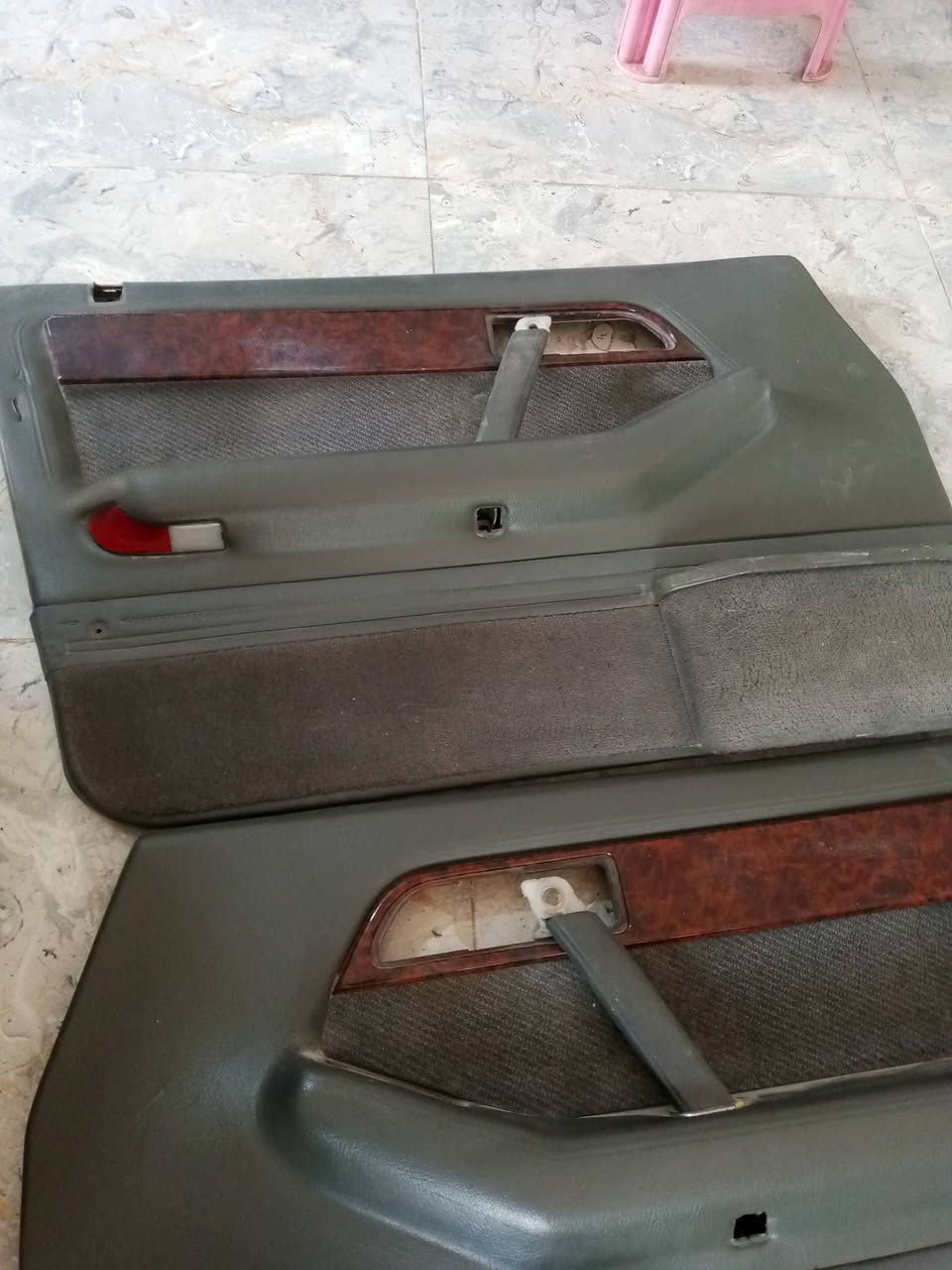 السلام عليكم بطاين كيا بونتيشا نظافه 95بل100 فارغات معروضات يمي قفل 300 توصيل لجميع  للتواصل على الخاص او الرقم *********** واتساب اخوكم الزبيدي
