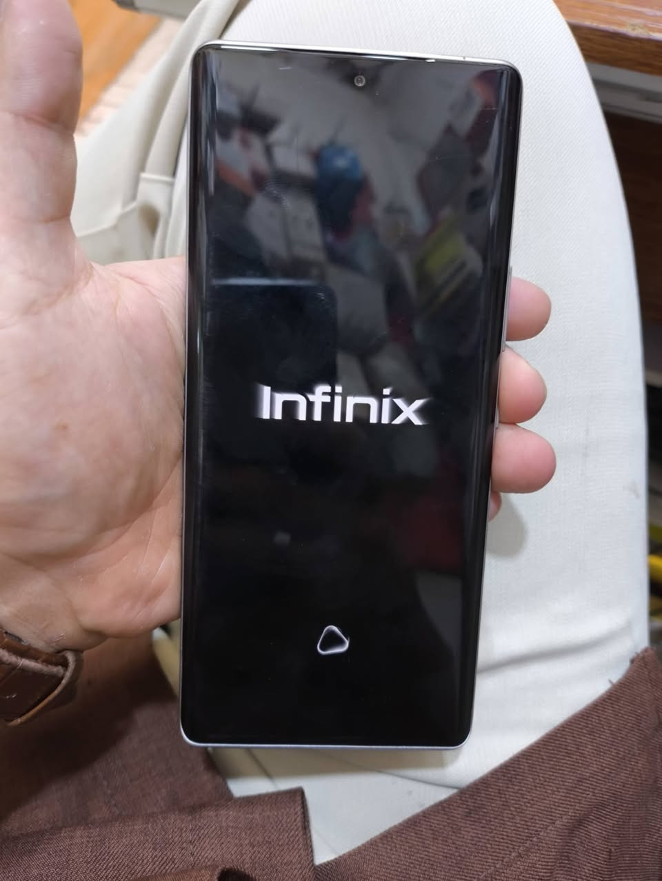 سلام عليكم
شباب انفنكس note 50s 5G
للبيع نضافة 98 ٪ ستخدام قليل كلش 
الملحقات كارتونة والشاحنة الاصلية والكفر الاصلي  فقط الجهاز معروفة مواصفة 
،ذاكرة 256 ورام 8 
لون الجوزي المميز شاشة 144 هيرتز امولد 
معالجة MediaTek D7300 Ultimate
سعرة 280 مكاني نجف للستفسار ***********
