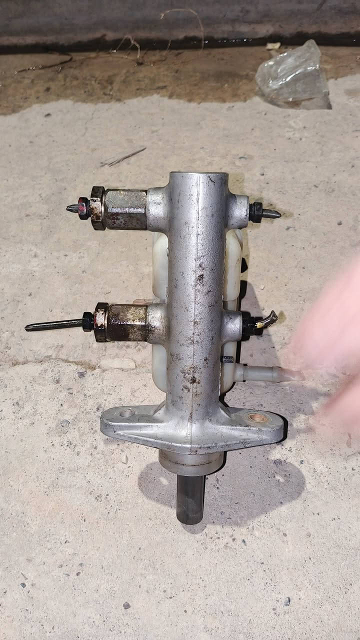 دبو ربع خطوط للبيع مال انترئ  تواصل خاص


**إذا كنت صاحب هذا الإعلان وتريد حذفه لأي سبب، رجاءا أرسل رسالة إلى الدعم الفني**