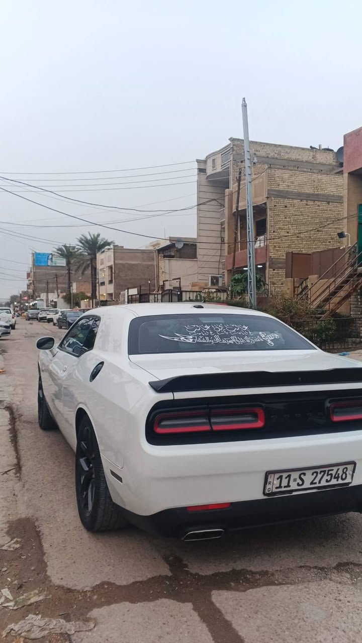 سلام عليكم جالنجر موديل 2022  بغداد sxt سيارة جاهزة من كل النواحي صدر تايرات تبريد محركشن كير كلة مكفول حادث جاملغ امامي جهة السايق والبنيد صور الحدث مرفقة بلمنشور مكان بغداد جديده المشتل *********** واتساب
