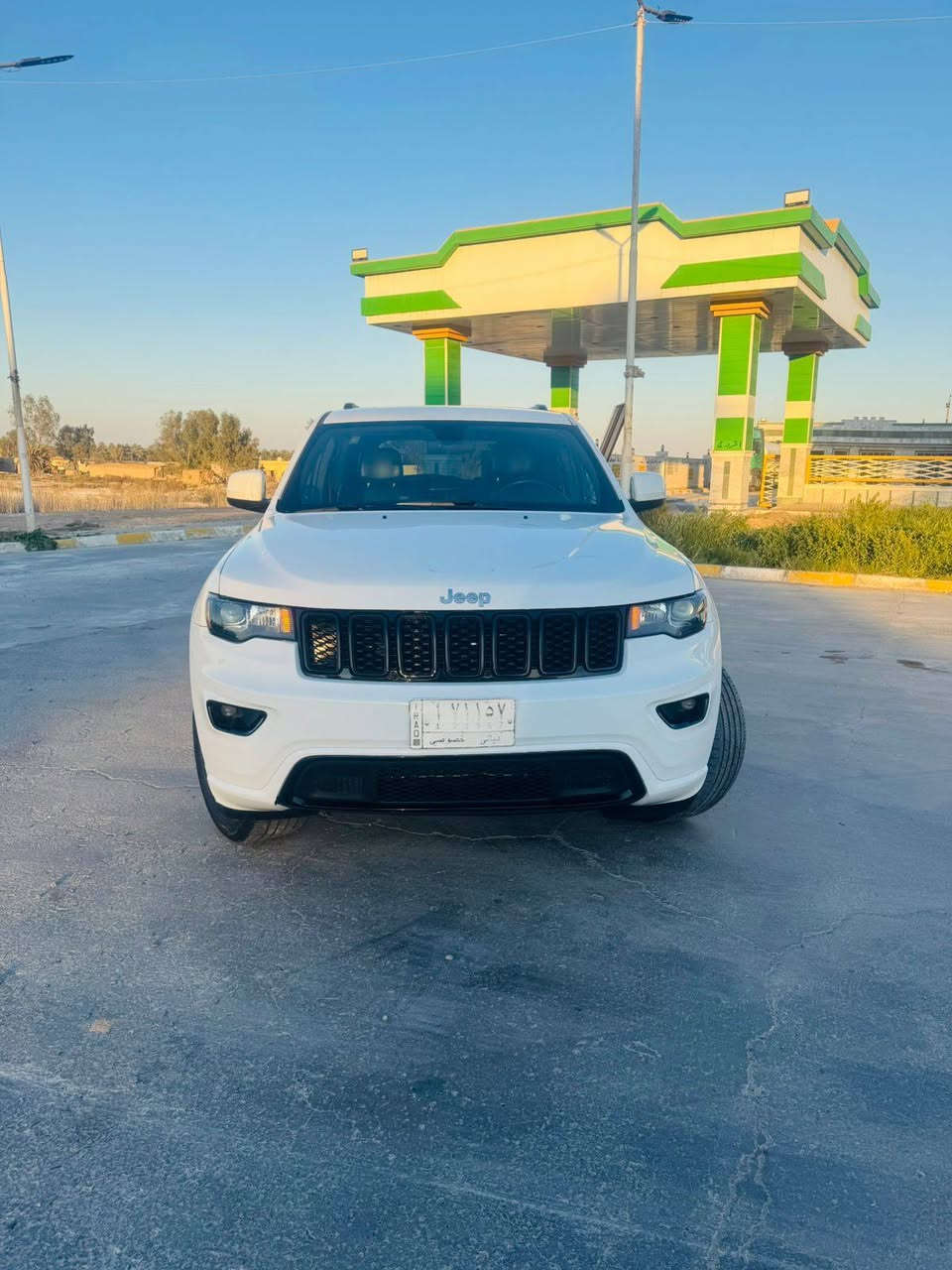 السلام عليكم
للبيع جيب لاريدو ٢٠١٩
رقم ديالى بأسمي
السيارة فئة لاريدو 2ويل
محدثها بلاك توب
داخله كلين بدون ضرر
حادثها بالعراق جاملغ خلفي
ماشيه ١٧٠
عنواني ديالى/ الخالص
 السعر 195$
 رقمي📞***********
              ***********
