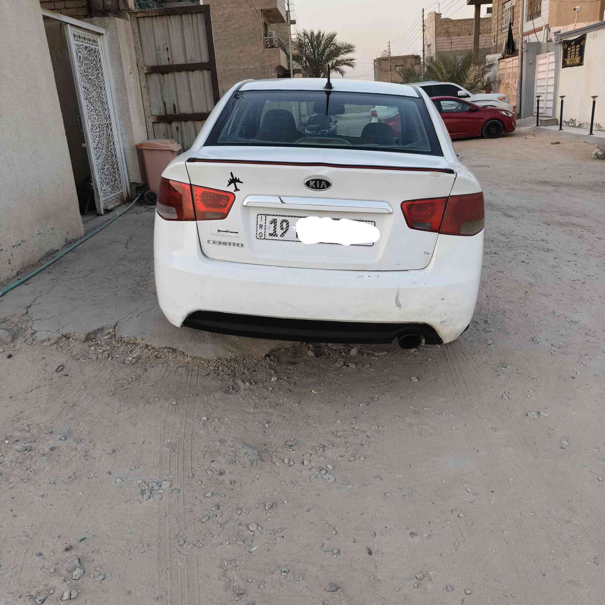 السلام عليكم للبيع سيراتو 2011 مكينه 1600دوش رقم كربلاء بأسمي بيها جاملغ امامي تبديل والباقي صبغ ( ابيع صبغ عام بشرط القماره بدون معجون والسياره مكفوله من تجيه أو گلبه) بيها ملاحضات بالبدي يردن ترتيب فقط 
مكينه جديده وگير جديد تبريدها ثلج 🥶 
فول للخير عده الفتحه كشنات جلد بلادي بصمه أبواب وبصمه تشغيل ومري شفط واشاير بالمري وشفتات ستيرن
مكاني كربلاء السعر 74 للاستفسار ‏‪***********‬‏
