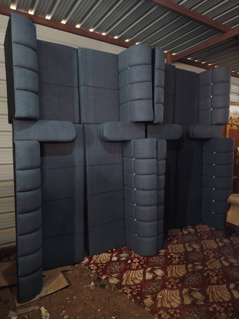 انواع الاثاث المنزلي للبيع والمراوس وبأسعار مناسبة للاستفسار راسل الصفحة او اتصل ***********
