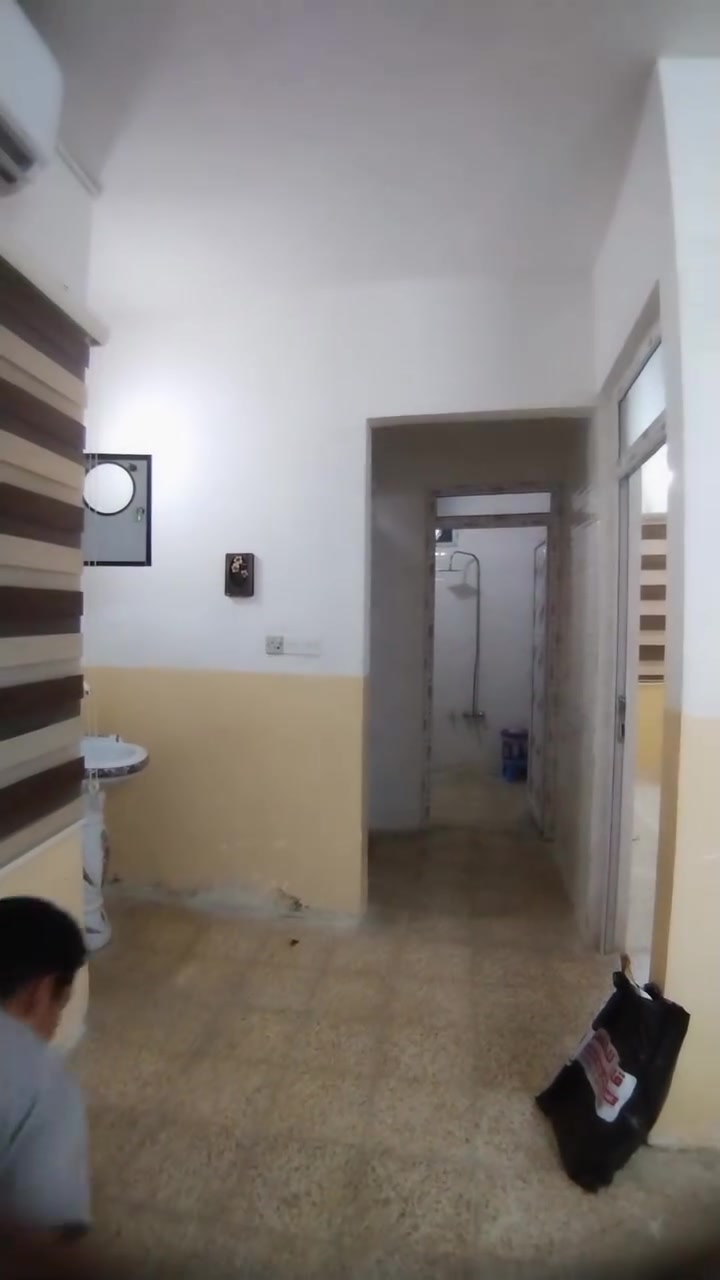 بيت للايجار بناء حديث ايمن الموصل منطقة المشاهده للتواصل ***********
