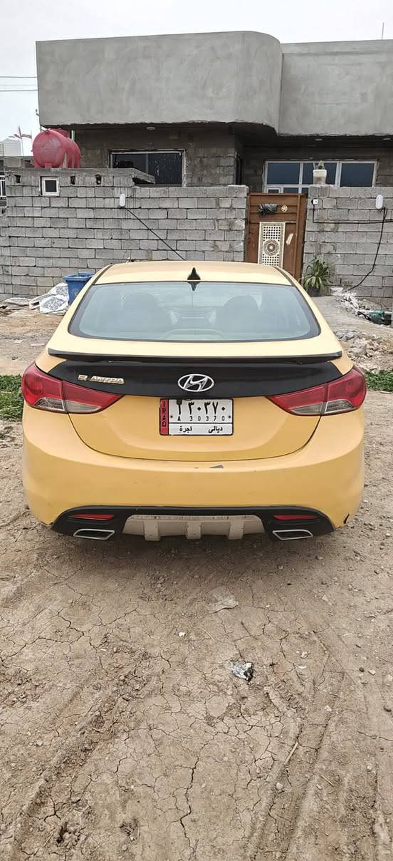 السلام عليكم
النترا 2013 فول عدا البصمه وارد امريكي ضرر جاملق امامي الايمن مبدل السعر  ١٠٠ 
للستفسار ***********
ديالى / خان بني سعد
