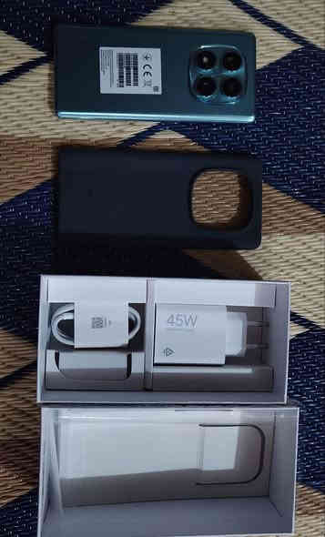 سلام عليكم جهاز Redmi Note 14 pro  للبيع جديد مستعمل فقط 11 يوم استعماله 99% الذاكرة 256 و 8 كيكا بات السعر 300 وبي مجال قليل ضد الكسر والماء مواصفاته حلوة وغراضه كاملة وياه الرقم ***********
