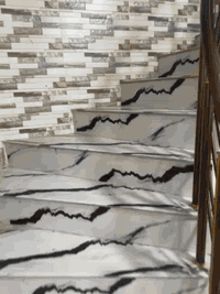 بيت بحي المكرمه بل مربع الذهبي مساحته 133 ونص وطابقين مرمر جوه صاله وغرفه ومطبخ وستقبال وحمام خارجي وداخلي والفوك غرفتين ومطبح وحمام وصاله للبييع 160   ورقام ثاني ***********
