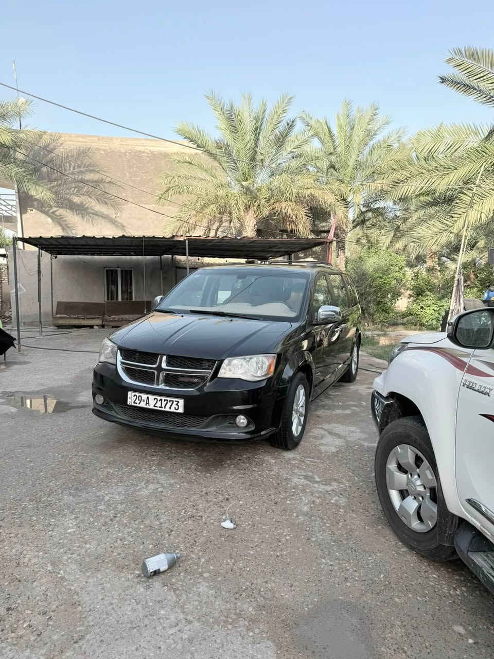 السلام عليكم دوج كرفان ٢٠١٩ لون اسود رقم واسط بسمي تحويل ثاني يوم سياره مواصفات SXT سياره جديده كلش جاهزه مجهزه استخدام شخصي ماشيه ٩٣ الف تخم تاير جديد قبل سبوع تبريد ثلج  صدر امامي خلفي كله جديد مكينه ٣٦٠٠ كفاله سياره بيها قطعتين تبديل والباقي كله كفاله مكان واسط نعمانيه //***********/// السعر /١٨٢ وبيه مجال //

