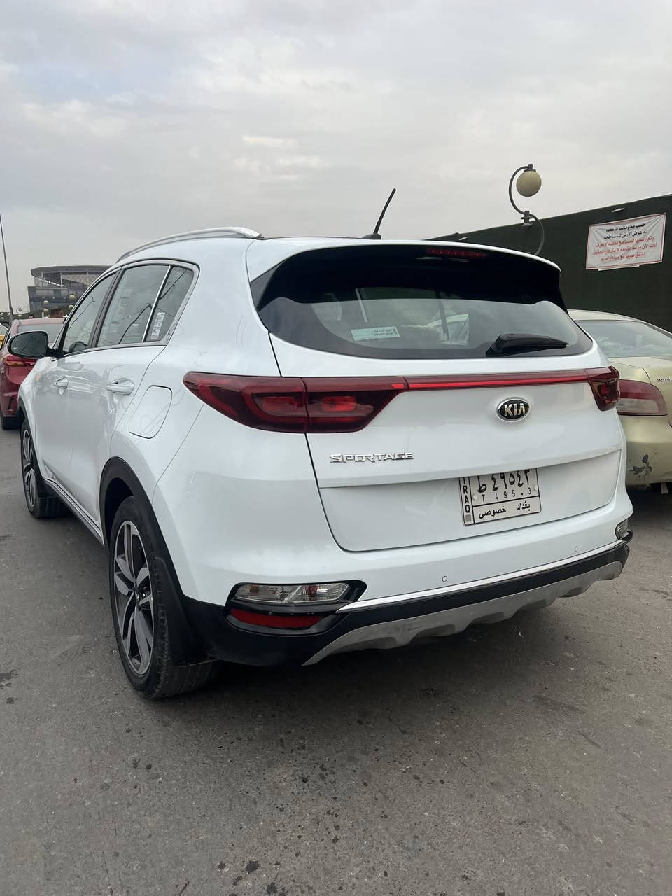 السلام عليكم
سياره سبورتج 2019 خليجي الشكل العشرين   نضافه فول صدر جديد بنو رامه بصمه تحكم ستيرن مري شفط السياره بس بارد بيها  السياره خير من الله ماشي 87 العنوان بغداد الامين الثانيه 

للاستفسار :***********/***********
