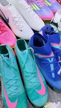 احذية امزون • صناعة فيتنامي • فحص امام المندوب