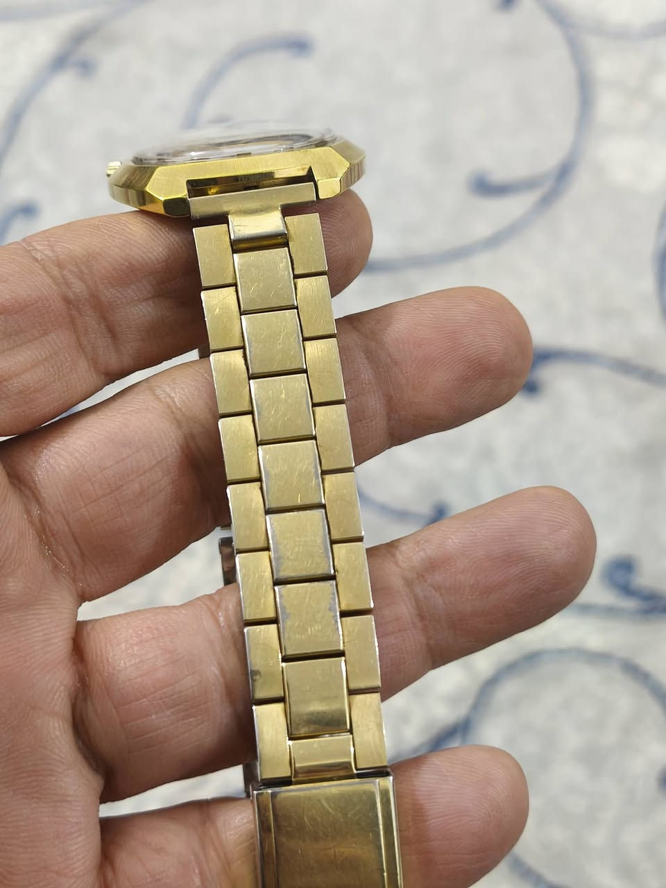 السلام عليكم....
بولوفا اكترون الشوكه الرنانه نظافه ممتازه والقطر ٣٨
طلاء ذهب ثقيل
السعر ٢٥٠ دولار


**إذا كنت صاحب هذا الإعلان وتريد حذفه لأي سبب، رجاءا أرسل رسالة إلى الدعم الفني**