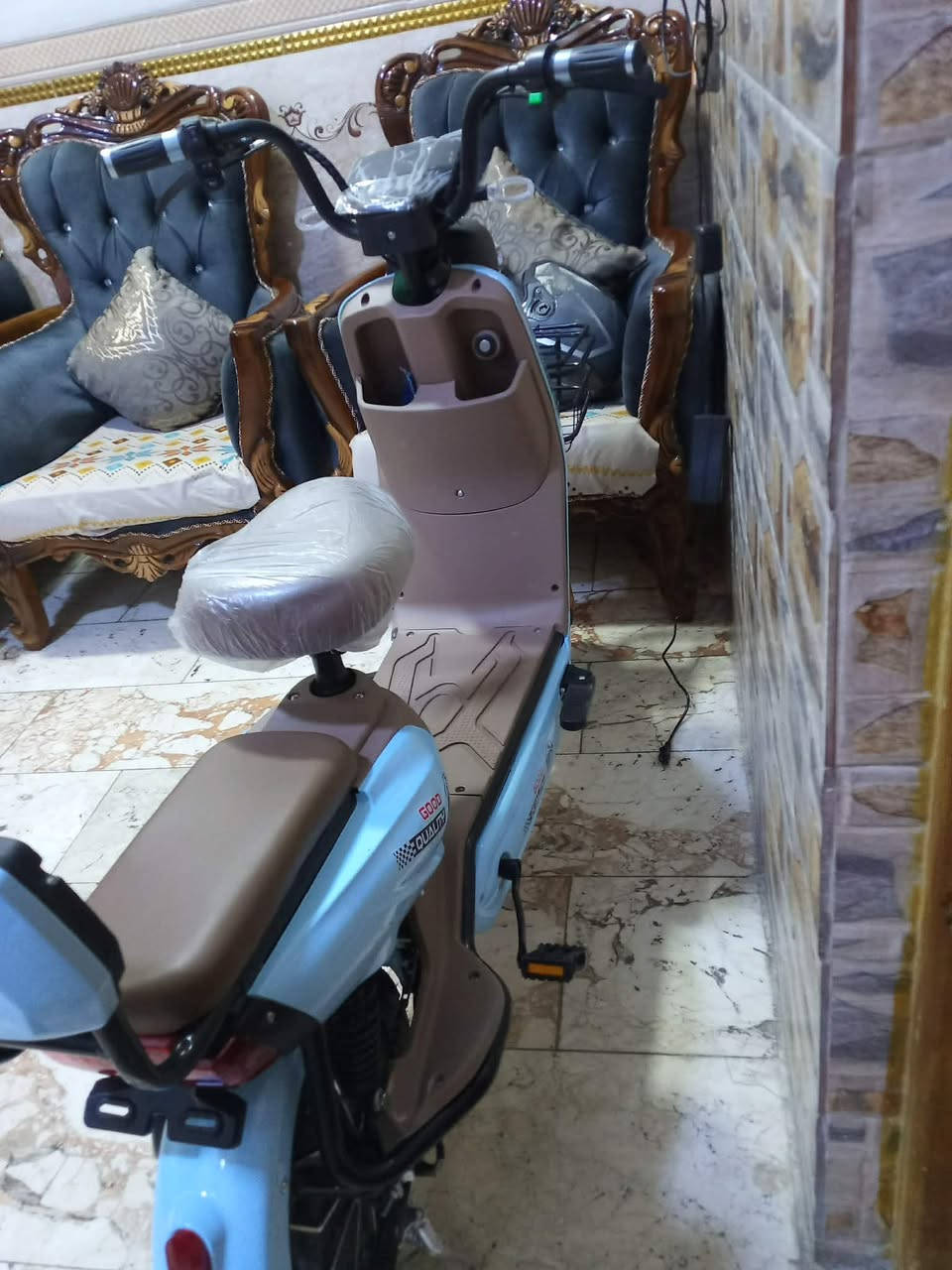 السلام عليكم دراجه شحن r6 نضيفه تتحمل وزن 150 بس الاشاره مال اليسره ما تشتغل مكاني بغداد البلديات هاي صورهه اول ماجبتهه هسه شويه وصخه بس انضفه ترجع كما كانت السعر 200وبيهه مجال حك الجيه


**إذا كنت صاحب هذا الإعلان وتريد حذفه لأي سبب، رجاءا أرسل رسالة إلى الدعم الفني**