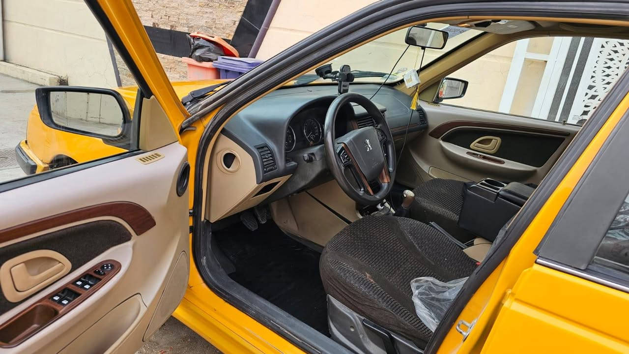 للبيع بيجو موديل 2018 رقم بغداد انكليزي بأسمي تحويل ثاني يوم
سياره جديده مكفوله كفاله عامه عدا بارد صغير والباقي كله كفاله ماشيه ١٣٢ الف 

كير ذكي(اوتو-عادي) ، منضومه غاز بلادي ، صدر أمامي خلفي جديد ، أرضيه جلد ، تخم تاير جديد ، تدفئه - تبريد ، ايرباكات ، منضومه ABS ، مسجل بلوتوث ، وباقي المواصفات المعروفه.

 السعر/ 65 وبيها مجال مكانها زعفرانيه 

***********
