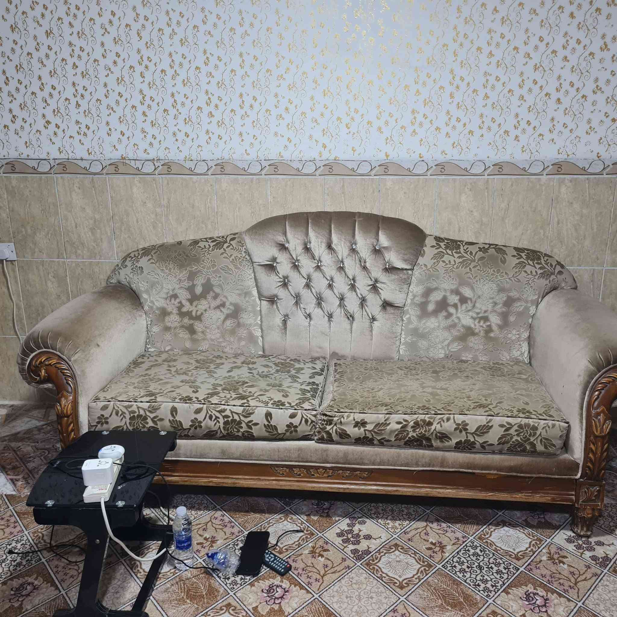 كاونتر المنيوم طول  مترين ونص والعرض 54  بسعر 150 الف وكذلك طقم قنفات بسعر 200 الف


**إذا كنت صاحب هذا الإعلان وتريد حذفه لأي سبب، رجاءا أرسل رسالة إلى الدعم الفني**