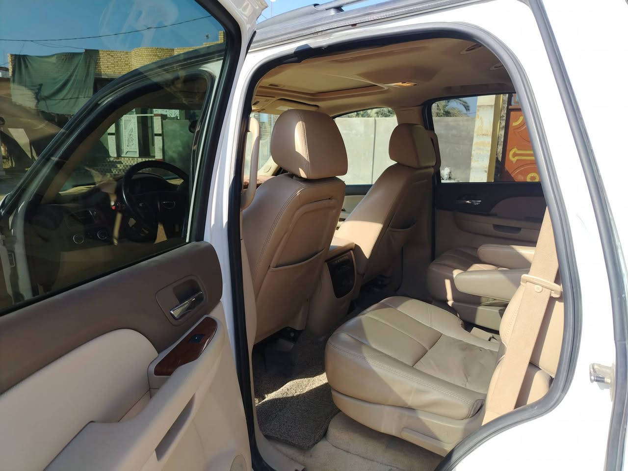 يوكن ٢٠٠٩ ابتر
ادوات ادوات ادوات
فول مواصفات
بيه رقم شمالي
المكان ذي قار
***********
