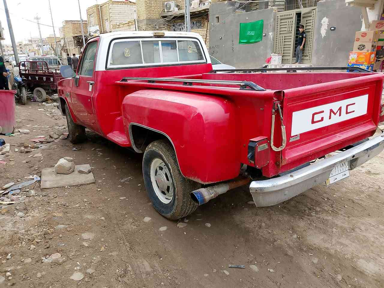 سلام عليكم جم سي موديل 85رقم بغداد الماني 
ثاني يوم امداور سنورية مامنتهية 
سيارة جاهز محرك 350كير عادي تبريد ثلج مابية اي نقص
السعر 80اوبية مجال العنوان ذي قار داخل المركز 
الهاتف ‏‪0781 038 9651‬‏
