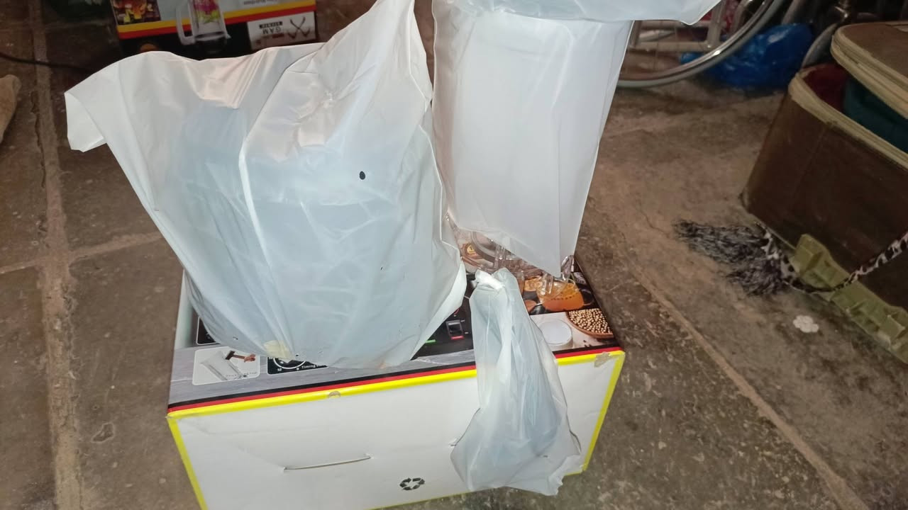 للبيع كلمن وسعره  جديد
3 خلاط

فاكهة اصطناعية

***********
