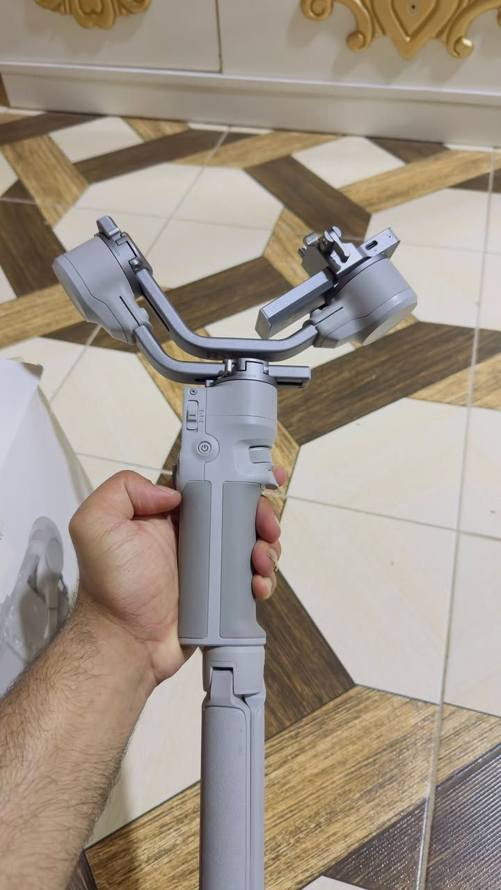 �

رونان احترافي من شركة DJI
الموديل: RS4 Mini
الحالة: نظيف جداً (نضافة 100%) استخدام قليل جداً

✨ المميزات:

* تثبيت احترافي قوي للفيديو
* خفيف وسهل الحمل
* أداء ثابت وبطارية ممتازة

📍 الموقع: البصرة – الزبير
🚫 لا يوجد توصيل (استلام يد بيد فقط)

💰 السعر: خاص

📞 للتواصل:
***********
(واتساب متوفر
