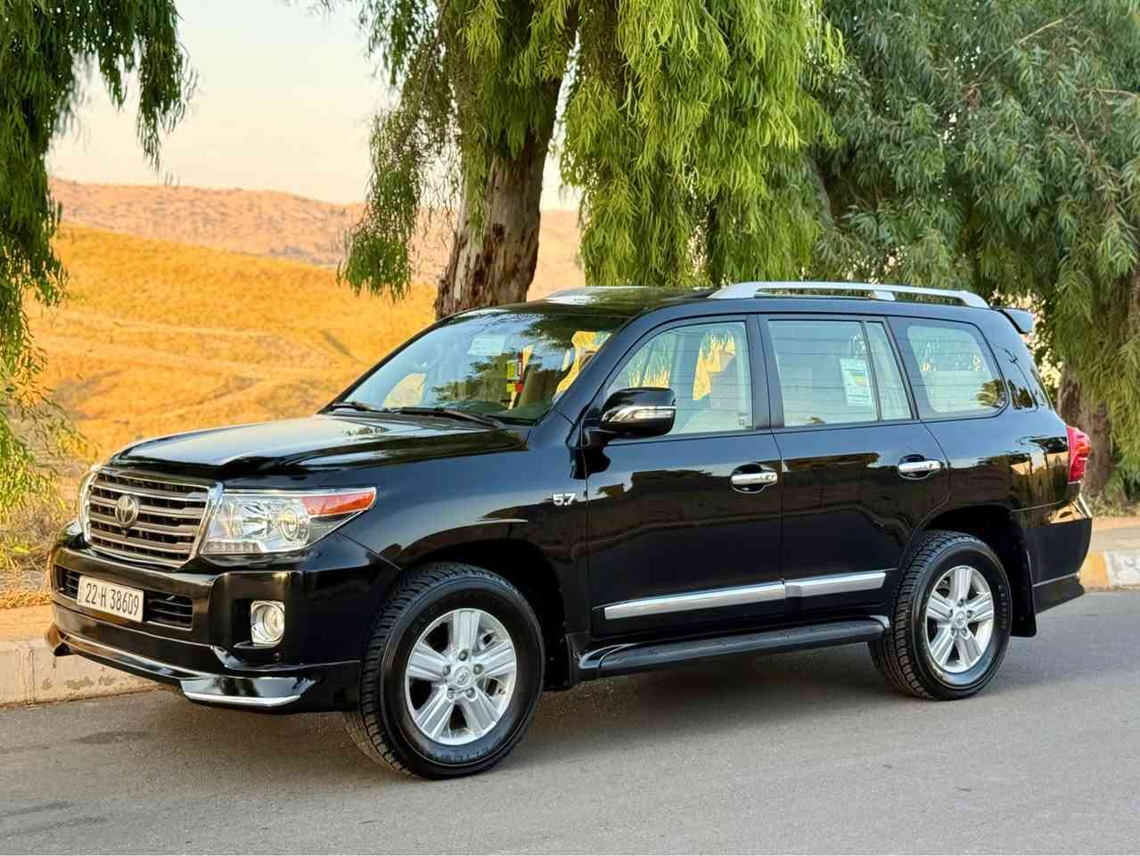 تویوتا لاندکروزر مودیل 2014 
مواسەفات VX.R -V8-5.7 لەگزس 
٥ کامیرا -رادار - سندوق شەفت - گیچ لەگزس 
کوشن جلد - کارەبای - سەماعە JBL
کوشن خەزن و سارد و گەرم - 8 ئرباگ  
حەساس ٣٦٠ - کوشن خەزن  و زوری تر 
یەک پەلەی چاملخی پیشەوەی بۆیاخە 
گێر و مەکینەی بەشەرت قەپاخی کراوەتەوە 
نرخی -$ 352  🔥
***********
*********** أربيل, العراق
