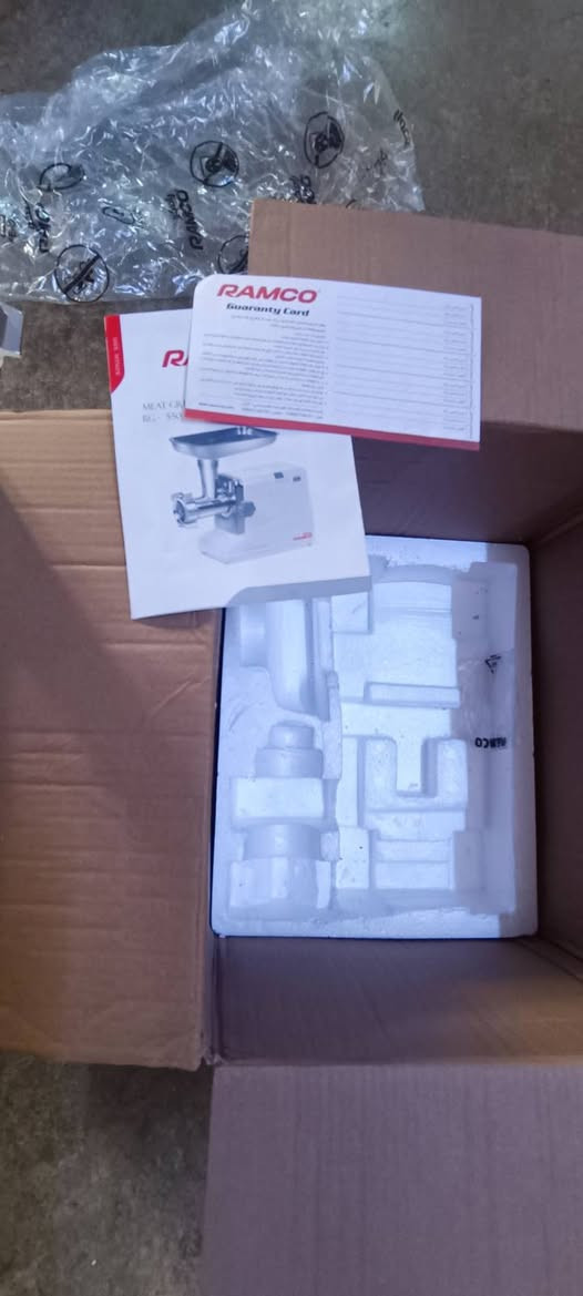 مثرامة لحم أصلية جديده بالكارتون ملف نحاس منشأ اردني ب ١٢٥ ألف وعجانة حجم ٧ ونص لتر جديدة بالكارتون ملف نحاس منشأ تركي ب ١٢٥ ألف مكاني كركوك موبايل ***********
