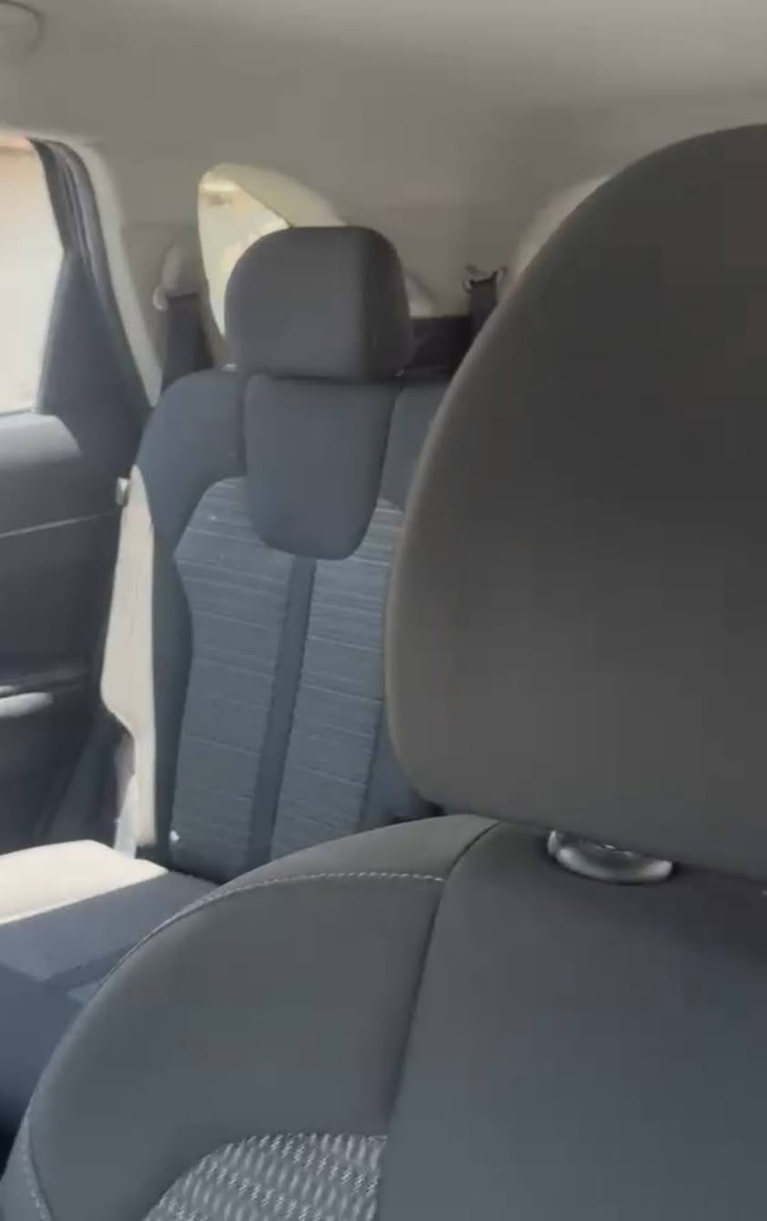 سلام عليكم 
مكلف بالنشر مكلف بالنشر 
سورنتو مديل 2024 رقم اربيل انكليزي
السنوية باسم ولد من اربيل
مكينة اربعة 2400 
ماشية 34كم 
سبعة راكب
ضربتها باب الصدر راجع بارد
وباب الخلفي الوراه مبدل 
والجاملغ الخلفي راجع بارد 
بجم كبس
مكان السياره البصرة 
السعر 210$
رقم صاحب السيارة ***********
اتصل على صاحبها اني مكلف بالنشر
