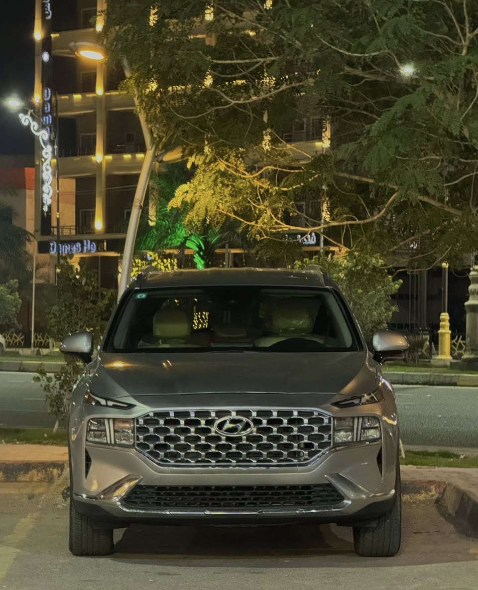 السلام عليكم
سنتافي للبيع موديل 2022
رقم بغداد الجديد بأسمي 
الممشى ٣٥ الف ميل
 المحرك 4 سلندر 
 فول ماعدى الفتحة (تدفئة كشنات ، كامرة خلفية ، رادار امامي ، تثبيت مسار ، مثبت سرعة ، نظام النقطة العمياء . كشنات جلد ، نظام توقف ذاتي في حال مرور سيارة من الامام او الخلف ، اوتو هولد )
لون السيارة سلفر 
الحادث طرف البنيد والدعامية ( حادث سطحي ما واصل شاصي او لغد او راديتر كلهن بلادي)
 للاستفسار ***********
