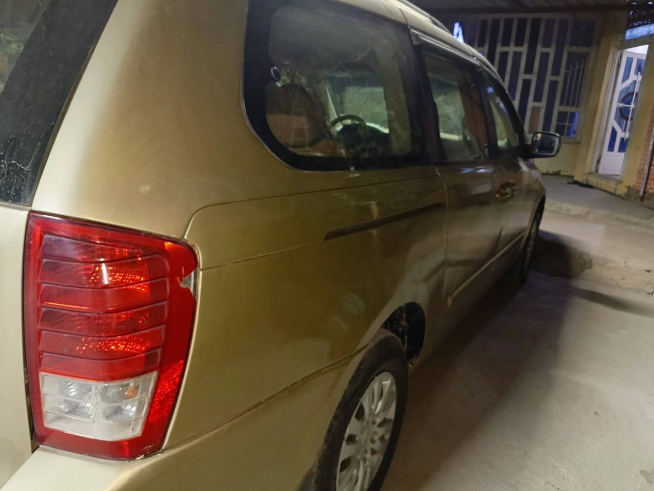كيه سيدونا موديل 2011
بأسمي الحادث من أمريكا چاملغ خلفي

تقريبا شبر

 محرك   V6 3500

مصبوغه حزام

العنوان بغداد ناحية الوحدة

السعر 132 وبي مجال

***********
