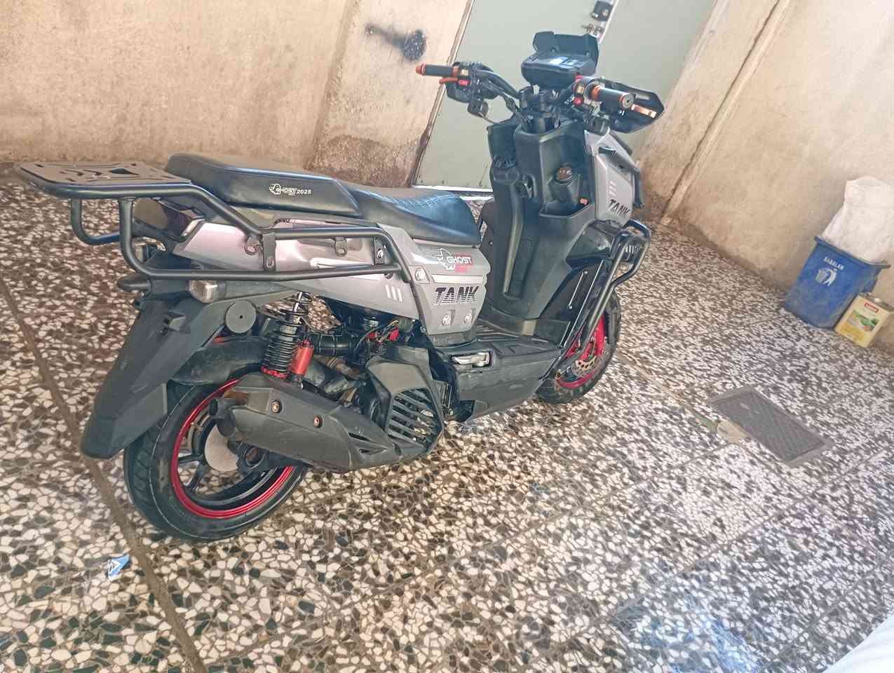 للبيع دراجه نوع سكنس الحديث مديل 2025 دراجه تشغيل عن بعد كهربايات كلها شغاله دراجه نضيفه كلش مال جناي السعر 750 وبيها مجال للشراي مكاني نجف كوفه رقمي ***********
