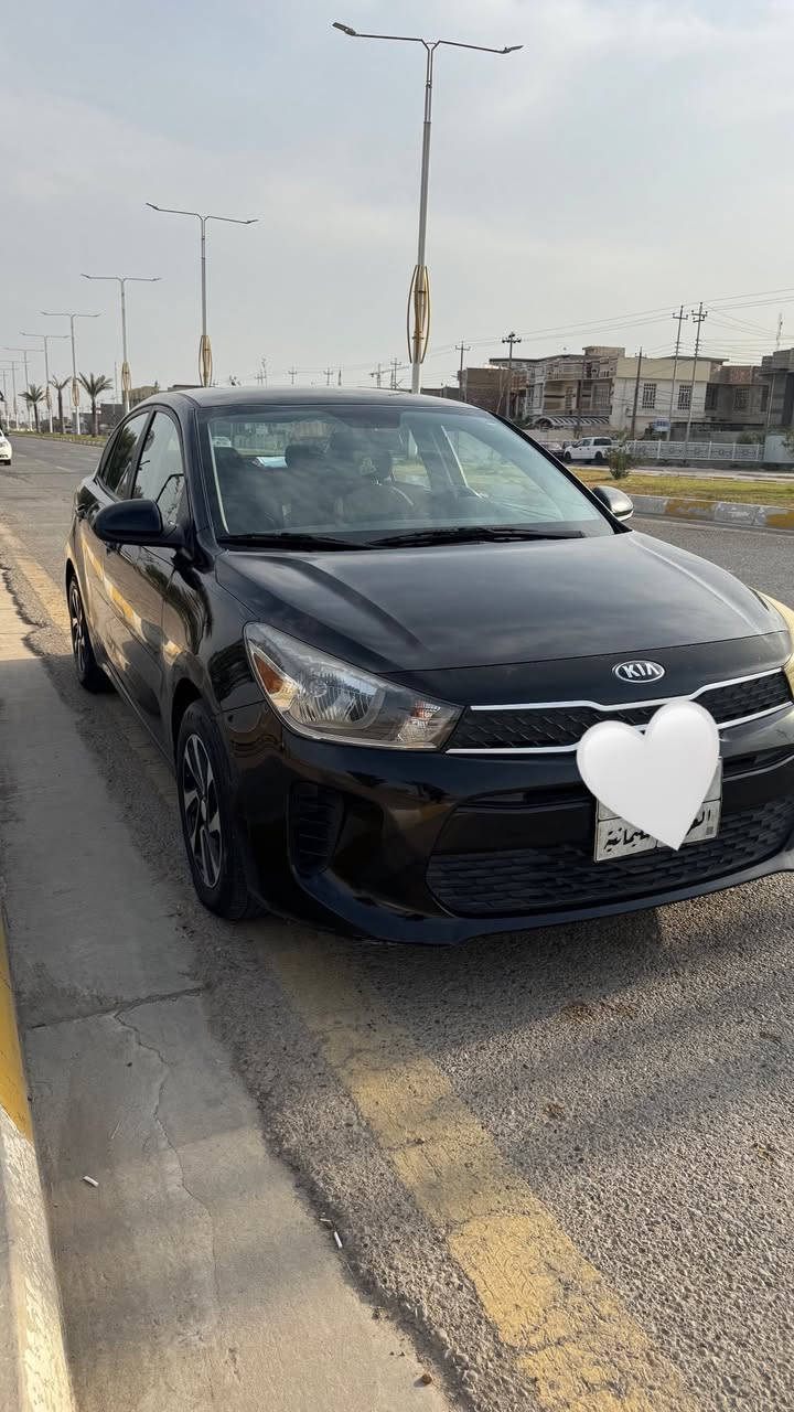 السلام عليكم
للبيع كيه ريو 2018
ماشيه 136 الف 
ضربتها خلفيه 
***********
