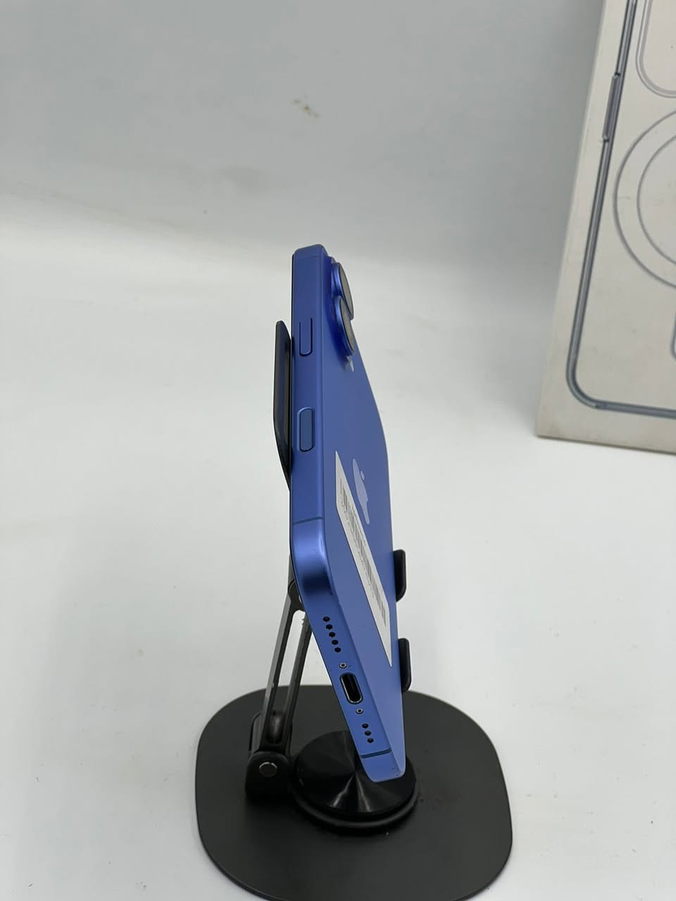 ايفون 16 عادي – 128 جيجا
🔵 أزرق سماوي
🔋 البطارية 100%
نسخة عربي - شرق اوسط
الجهاز نظيف جداً، استخدام خفيف
بيه سكراش بسيط بالشاصي ما يأثر على الأداء
كلشي أصلي وما بي أي قطعة مبدلة

🎁 وياه كفر ماك سيف أصلي
💰 السعر 975 ألف وبيه مجال بسيط
📍بغداد - الكاظمية
للتواصل على الخاص او على الرقم أدناه:
0773 435 9957
