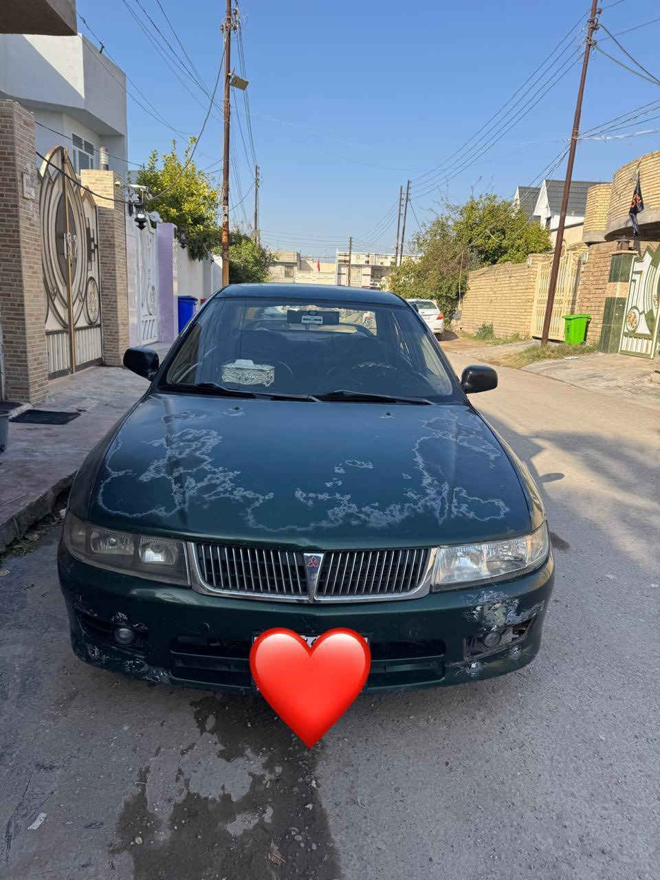 عليكم 
ميتسوبيشي لانسر موديل 99 بغداد محرك وكير مكفول الكشر بلاد بس بي جراد اوتوماتيك فتحه سقف تايرات جدد باتري جديد جاهزة
***********
