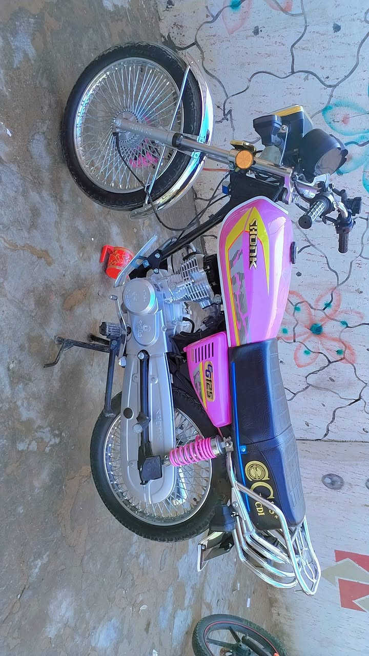 يا الله السلام عليكم دراجة البيع تايكر سونك الأصلي موديل ٢٥ مكفوله كفاله عامه أوراق كامله الدراجه جديده وحلو شرط انضف من الصوره لون مميز شرط زيرو كهربيات كله شغال 725/ وبيه مجال الشراي يتصل وبيه خير ويدلل ***********
