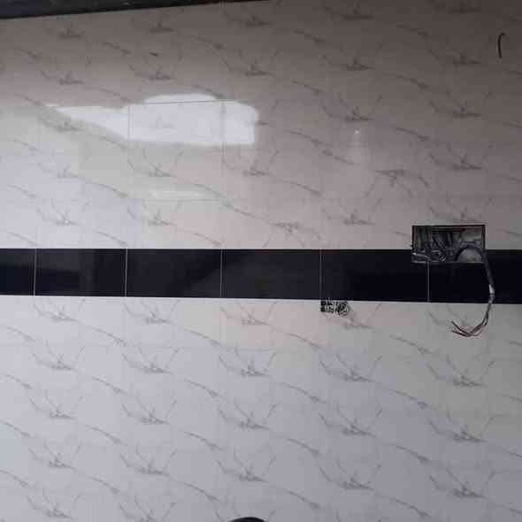 سلام عليكم خلفة سراميك جدران ارضيات مرمر بورسلين 

بايات درج شغل درجة والى مكاني بغداد ***********
