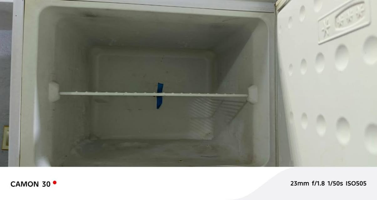 📢 للبيع – ثلاجة أرجلَك تركي
🔹 الماركة: أرجلَك (تركي)
🔹 الحالة: ممتازة وشغالة 100%
🔹 تبريد قوي جداً
🔹 تجميد (ثلج) ممتاز
🔹 كاملة الأغراض والرفوف
🔹 نظيفة وجاهزة للاستعمال فوراً
💰 السعر: 160 وبيها مجال للجادين
📍 الموقع: النجف الأشرف
شارع المعمل الإسمنت – يم جامع الخزعلي
📞 للاستفسار: ***********
الله يبارك للمشتري 🤝
