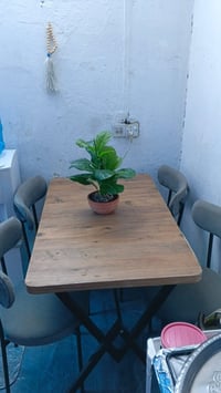 ميز طعام جديد للبيع 07718463601