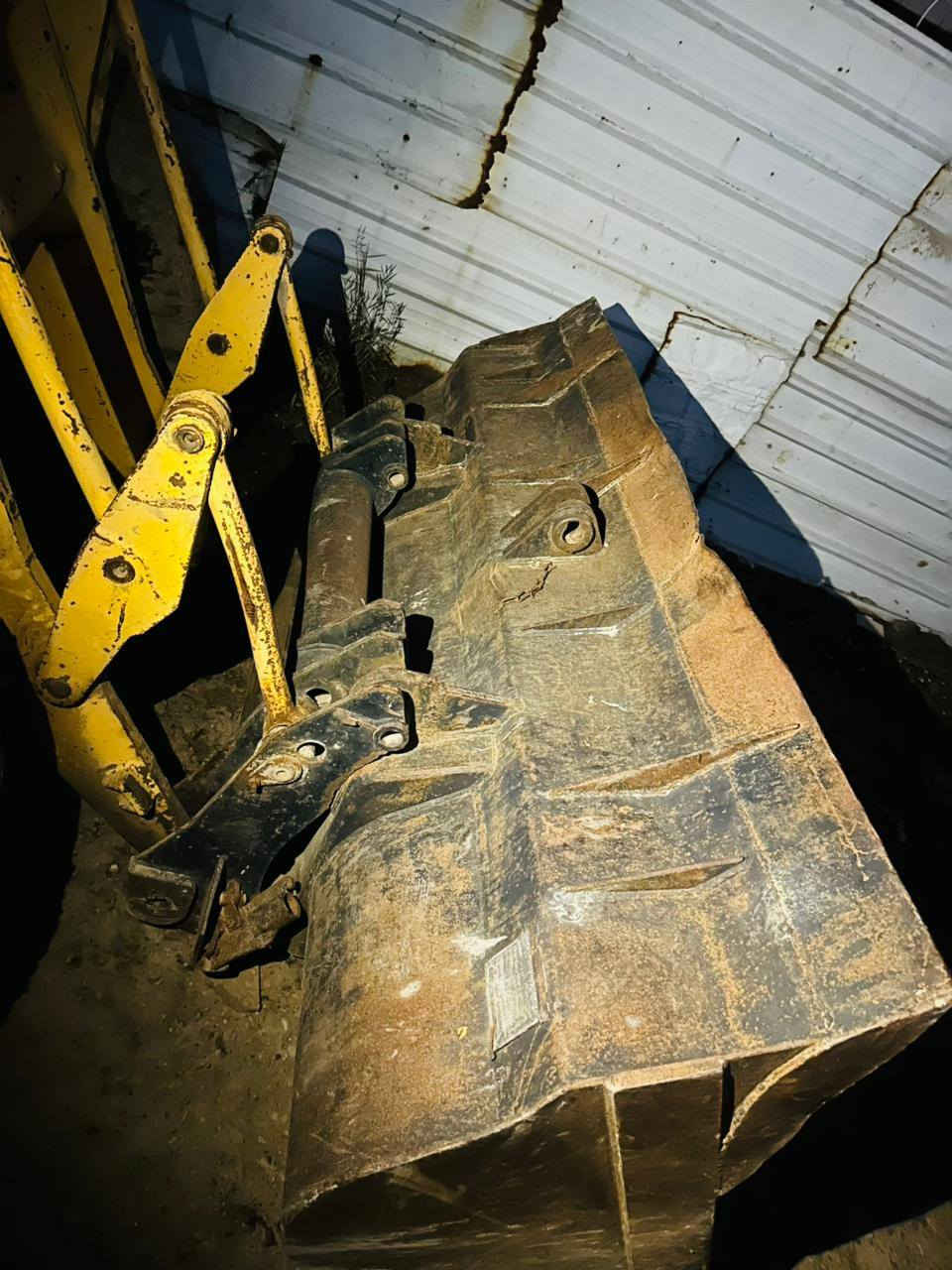 شفل كتربلر 930 موديل 79 كتاب مزايده ***********
