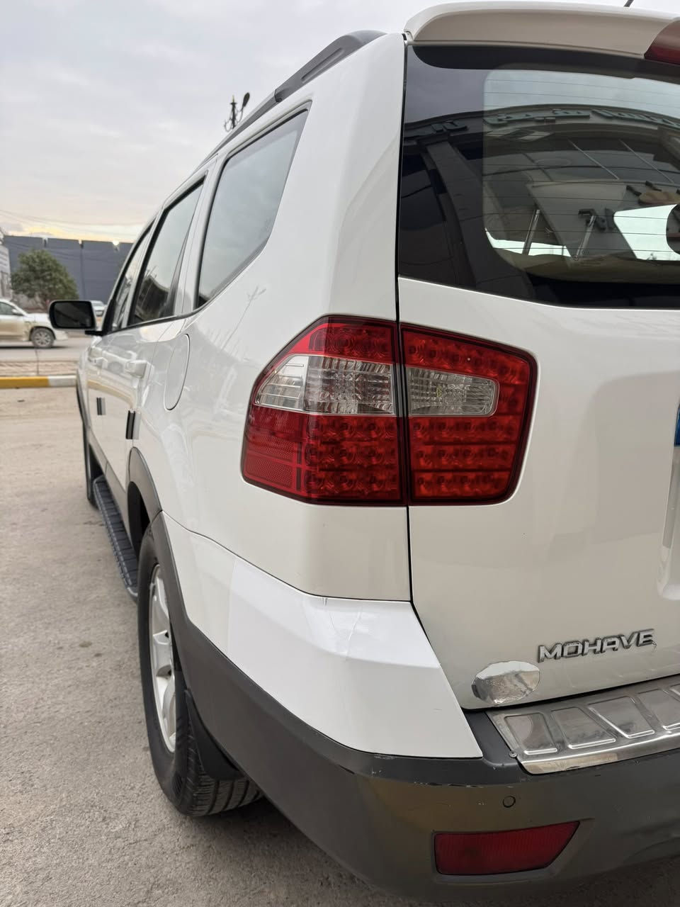 سلام عليكم مهافي 2011 خليجية مكفوله من ضربه وصبغ وتبديل رقم بغداد دولي جديد وبسمي شخصياً هزه وسنويه جديد مكينه وگير كفاله حتى من الفتح سياره فول موصفات عده البصمه فتحه وشاشه وكامره 360وحساسات واشاير بل مرئي وثلاجه ٣ قطع تبريد مركزي ٧ راكب تحكم مقود جهتين وبعد بيها هوايه موصفات فول عده البصمه صدر امامي خلفي جديد وعلى شركه سياره ماشيه 150 فقط بل 120 ادگ جرس 🔔 تدفئه تبريد شغال وفول اثنينهن تخم تايرات جوها جديد سياره لفضل من الله جاهزه وبدون نقص برغي شغل وطلع ترايك وين ما تريد للبيع سعر 148وبي مجال للشراي شي بسيط بكاني ديالى بعقوبة ***********
