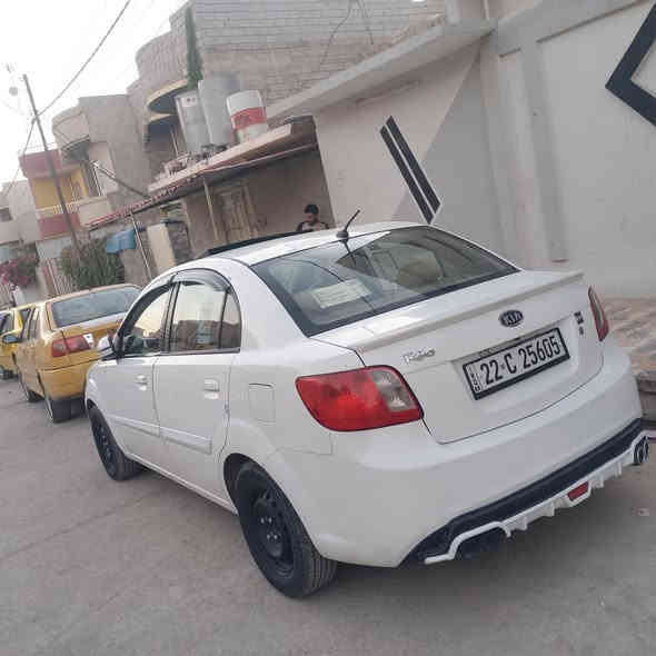 كيه ريو 2012 محرك 16 كير توماتيك جامات كهرب تحكمات استيرن سنويه جديده السياره بسمي مصوبقه عام السعر 78 وبيها مجال لل استفسار اتصل ***********
