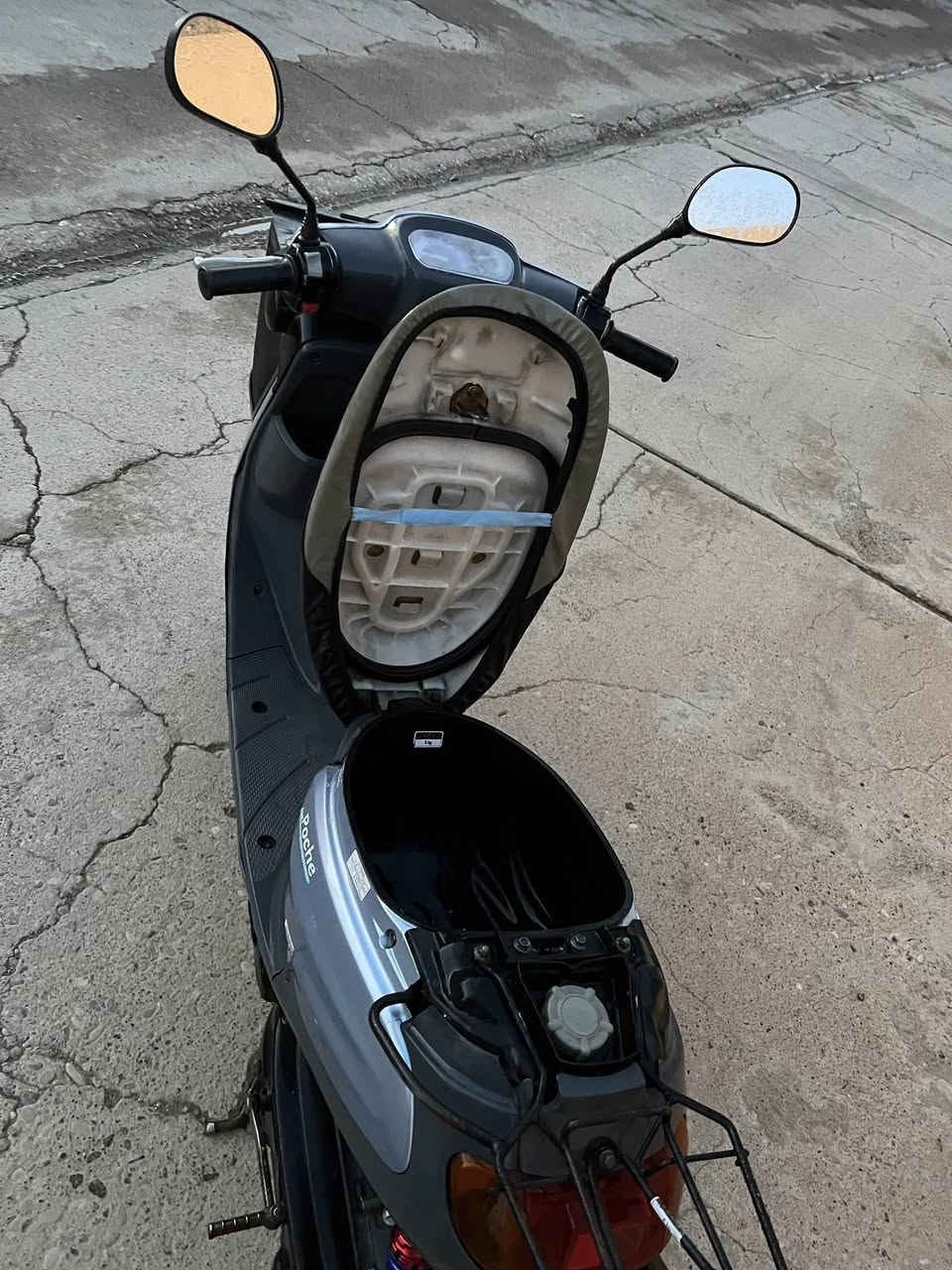 ماطور نفخ للبيع محرك ما مفتوح شرط ما يعوزله شي كلشي شغال السعر 550 مكاني حمدانيه للتواصل خاص او اتصل ***********
