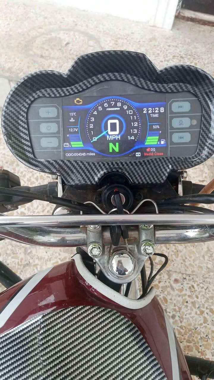 للبيع ايراني موديل ٢١ دراجه نضيفه ومرتبه محرك ما مفتوح فول لدراجه استفسار اكثر خاص او ***********
