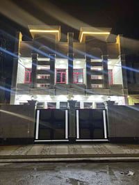 مشتمل للبيع 102 متر واجهه 5 مدخلين بناء حديث درجه أولى شارع عريض عنوان...