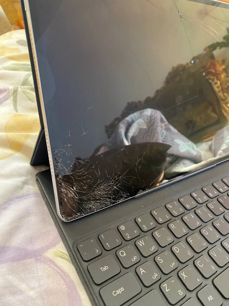 ايباد HONOR MAGICPAD 2 مواصفاته معروفه من اقوى الايبادات ويشغل ببجي 120 فريم شاشته OLED 144HZ نظيف كلش جنت استخدمه للدراسه ومسلسلات يعني بعده بالباكيت بس بي كسر شويه من جوه عاليسار ممأثر عاللمس الجهاز مابي اي مشكله غير الشاشه المكسوره السعر 500 وبي مجال مكاني بغداد الغزاليه


**إذا كنت صاحب هذا الإعلان وتريد حذفه لأي سبب، رجاءا أرسل رسالة إلى الدعم الفني**