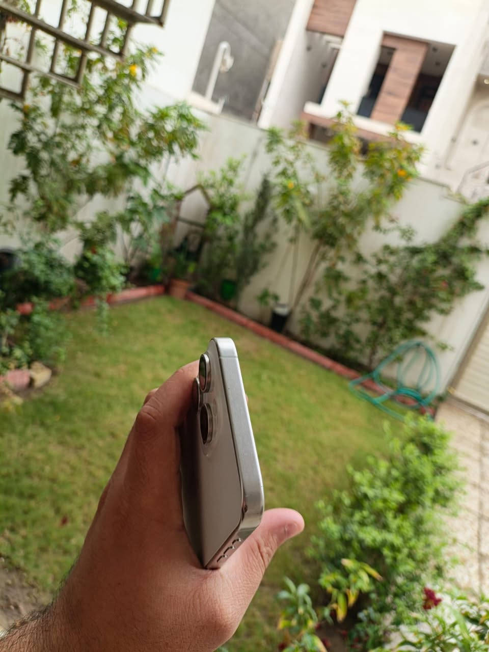 السلام عليكم ايفون 15 برو ماكس
ذاكرة 256 
بطارية 90‎%‎ 
نظافة 98‎%‎ 
وكالة ماستر شرق اوسط 
مكاني بغداد  
سعر البيع مليون و50 
واذا اكو مراوس مع 14 برو ماكس 
***********
