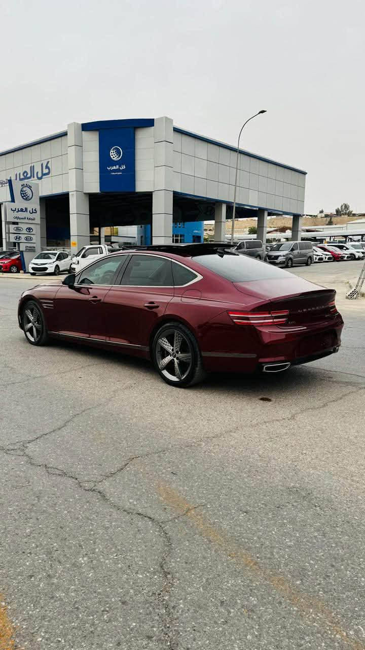 السلام عليكم ... الوحش الكوري
جنسيز 2023 G80 فول موصفات معروف موصفات السيارة للجنايه بصمه تشغيل عن بعد رادارات كشن حار وبارد بوب شفط جنطه شفط مشط خلفي دوران الداير الخلفي ويه الستيرن  زنون وموصفات البقيه السياره بدون حادث ولا تبديل ولا صبغ بيه تقرير مياه امطار  وعليه ادامه يم الجوهرة الي بحي الجامعة علي  معروضه 32$ وبيه مجال بسيط الاتصال (***********)محرك 6 سلندر توين تيربو مرقم بغداد وشرط الفحص واذا تريد اسئل علي ابو الجوهره عليه
