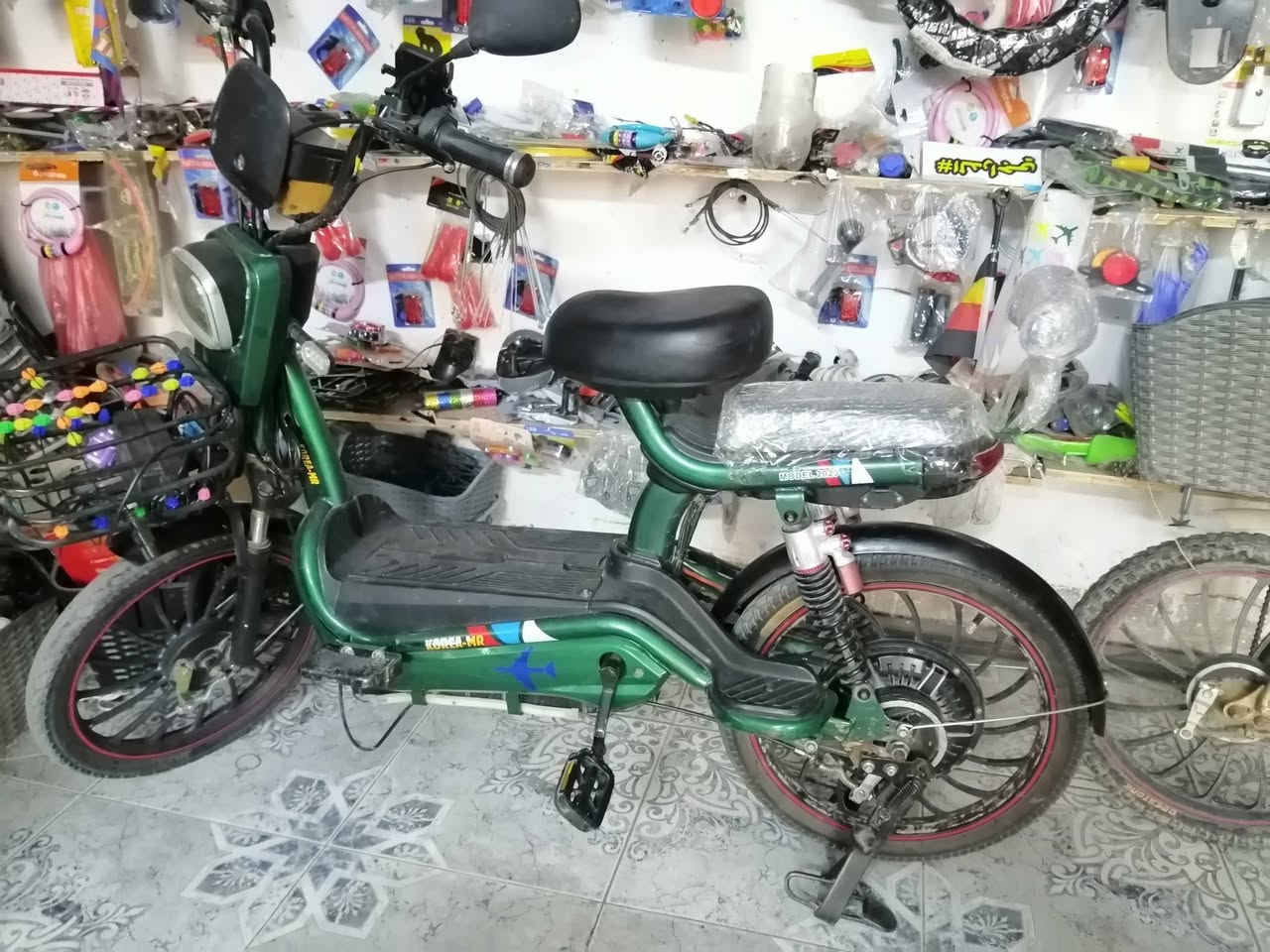 للبيع كامل من كلشي 5 بطاريات
ع فحص
رايده ب 190
***********
