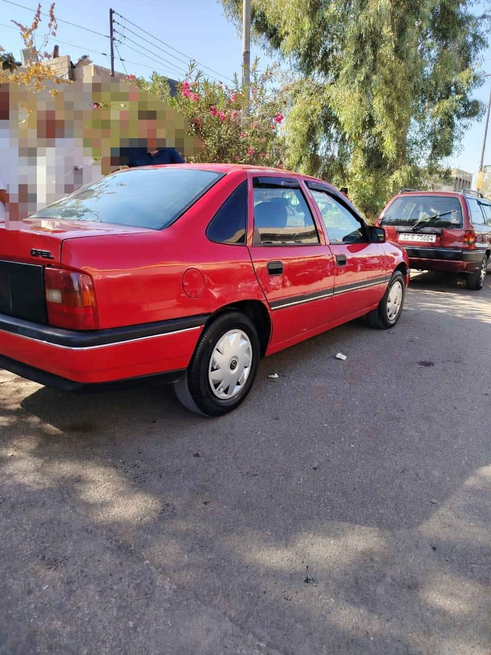 السلام عليكم ،، من رخصة الأدمن  بيع مستعجل
أوبل ڤيكترا للبيع موديل ٩١ حجم 20 رقم نينوى كابون بنزين
بدون صبغ  گيرمكينه مكفولات كرهربائيات كلها شغاله، 
 السعر 43، للتواصل ***********
