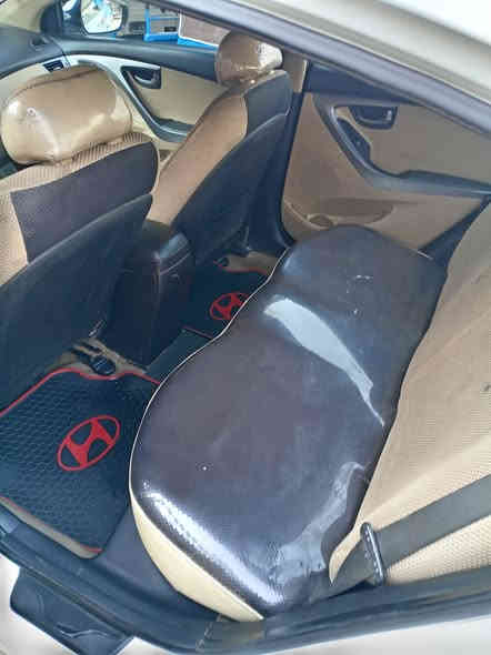 النترا وارد أمريكي
2013بسمي محرك 2000
حادث أمريكي بس بابين
و بيه تقشر قليل بل قماره و تقشر بل صندوق
و مكانت صبغ قليل ***********مكان بغداد جديده السعر 95
