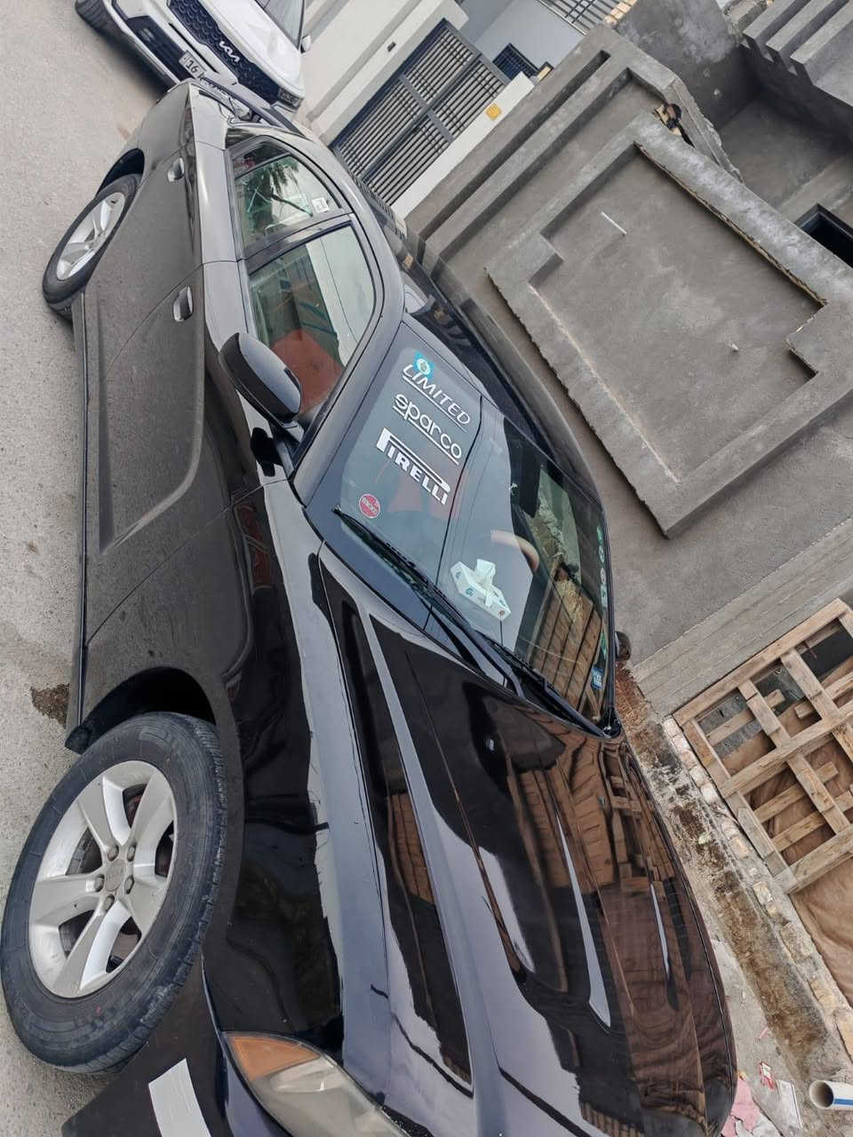 للبيع ١٤ بغداد مكانه سماوه جاهزه عل اخر حبايه شرط حادثه بسيط جاملغ بنيد السعر ١٣٧ مكانه سماوه استفسار *********** بلعافيه عل اليشتري
